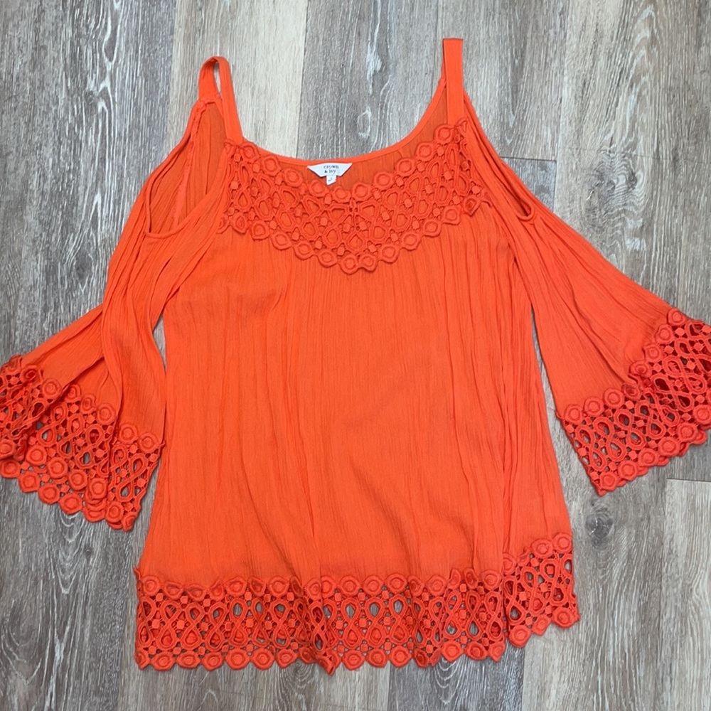 Crown & Ivy Blouse